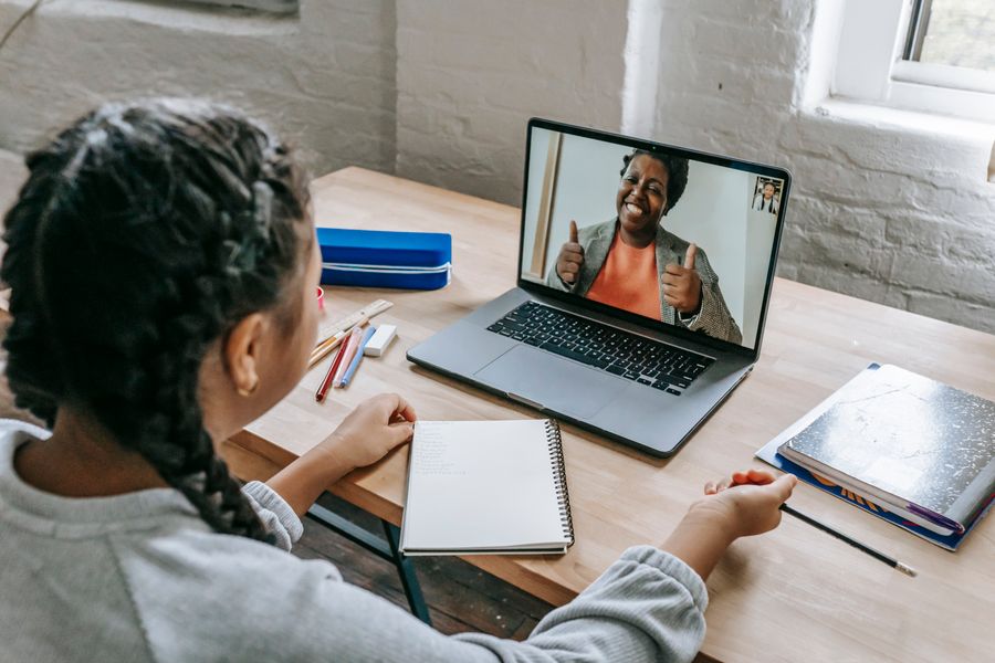 Cours de français en ligne par visioconférence